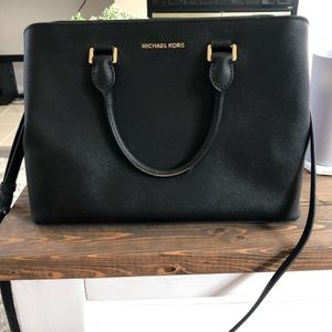 Micheal Kors Handbag cross body